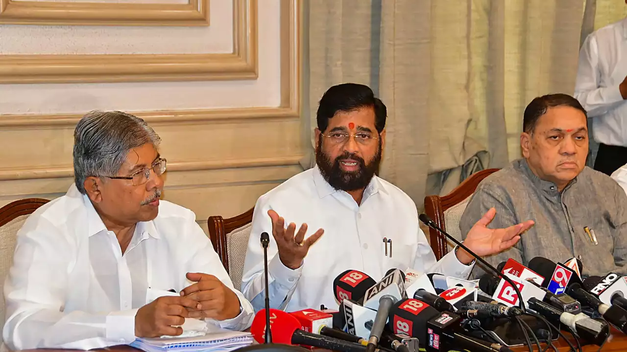 You are currently viewing Ahead of polls, Maharashtra govt seeks hike in non-creamy layer income limit to Rs 15 lakh
