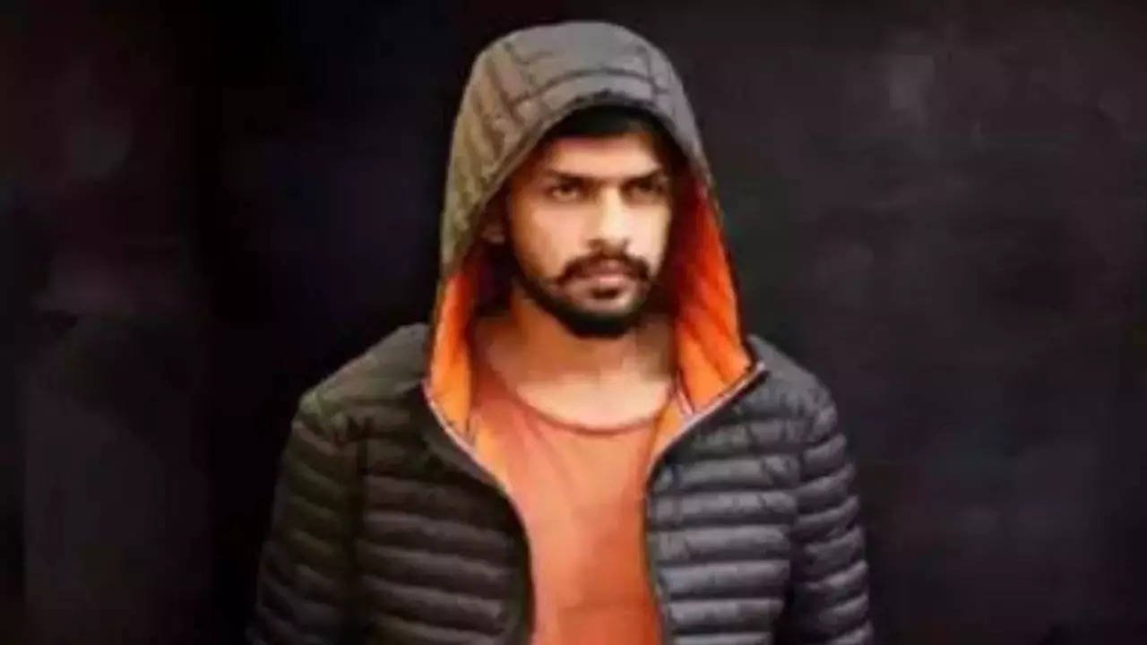 You are currently viewing CrPC 268 (1) stops transfer of Bishnoi from Gujarat jail to Mumbai