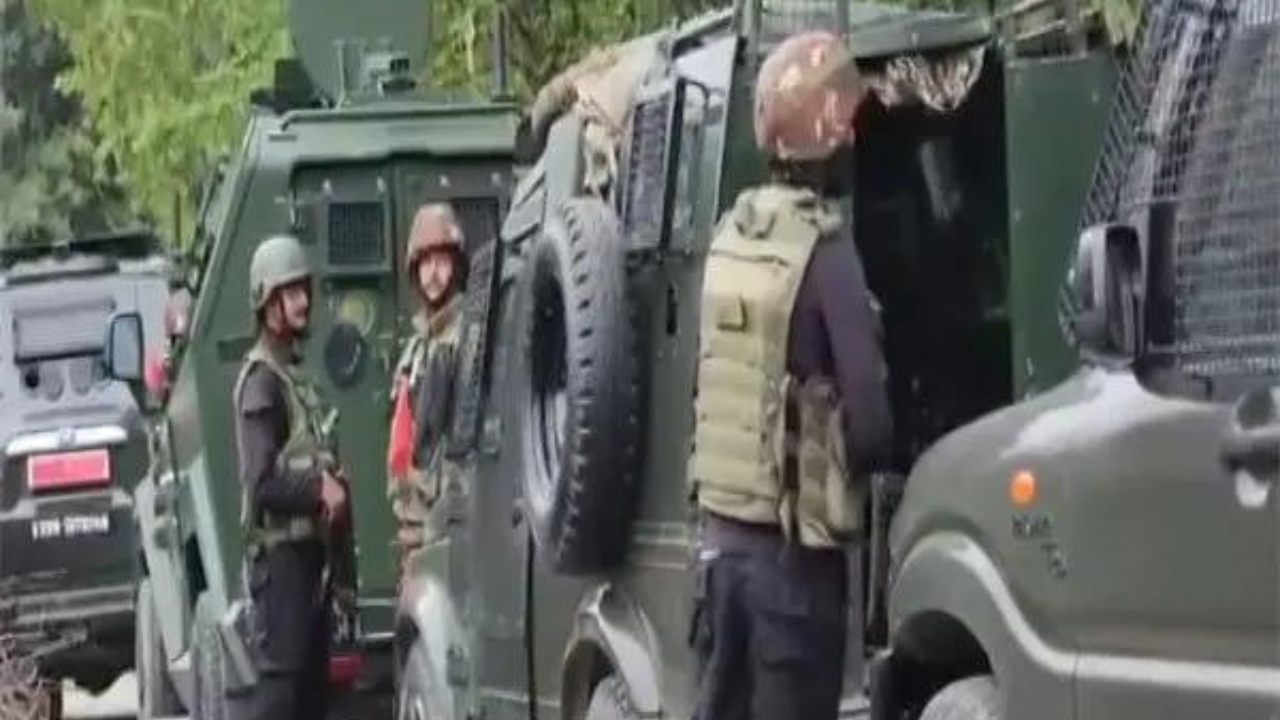 You are currently viewing Two terrorists killed during encounter with security forces in J&K’s Baramulla
