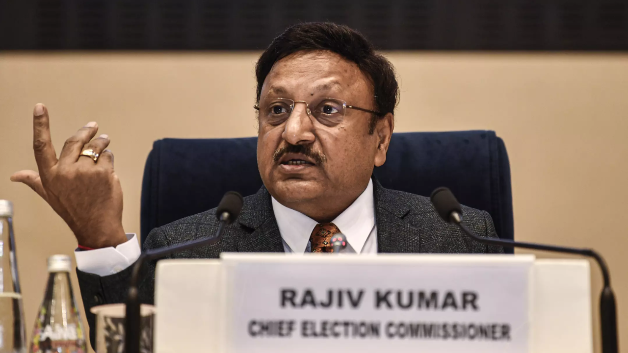 You are currently viewing CEC warns of action if parties and netas make anti-women remarks
