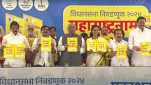 Read more about the article Caste census, Rs 3000 for women: Kharge unveils MVA’s manifesto for Maharashtra polls
