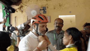 Read more about the article Watch: Rahul Gandhi tries Kerala’s longest zipline in bid to promote tourism after landslides
