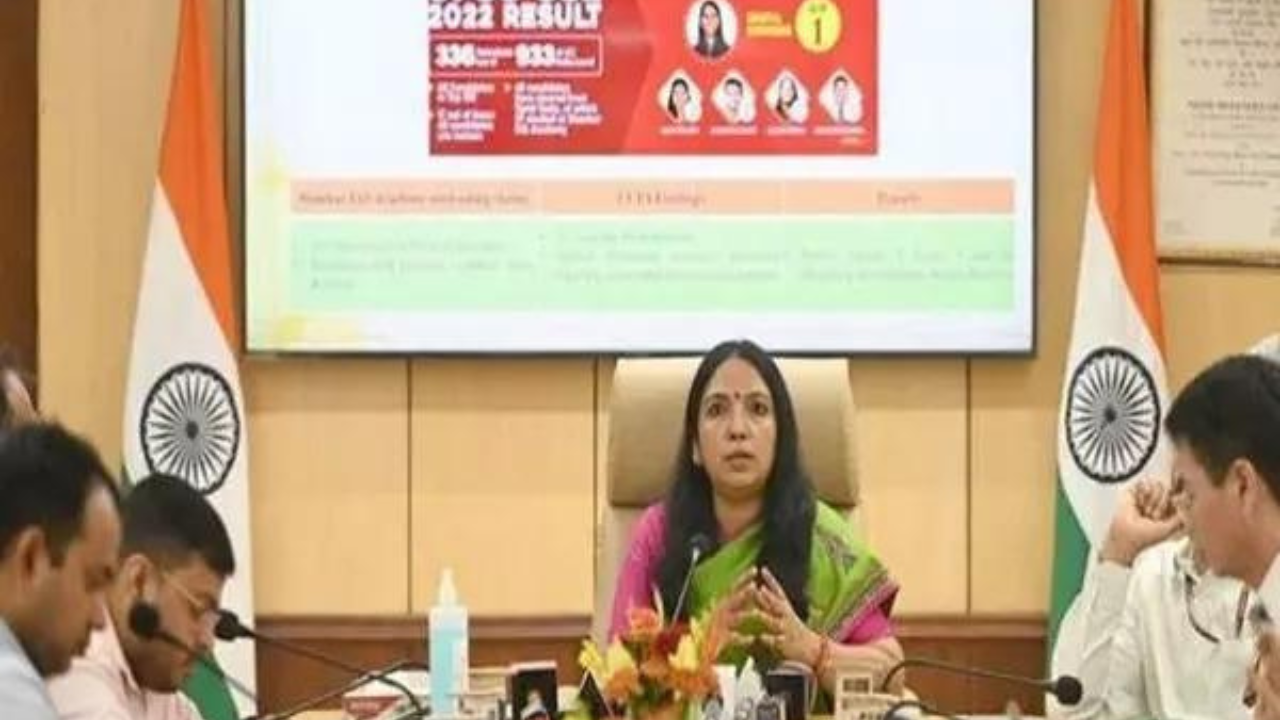 You are currently viewing Centre issues new guidelines to curb misleading ads by coaching institutes
