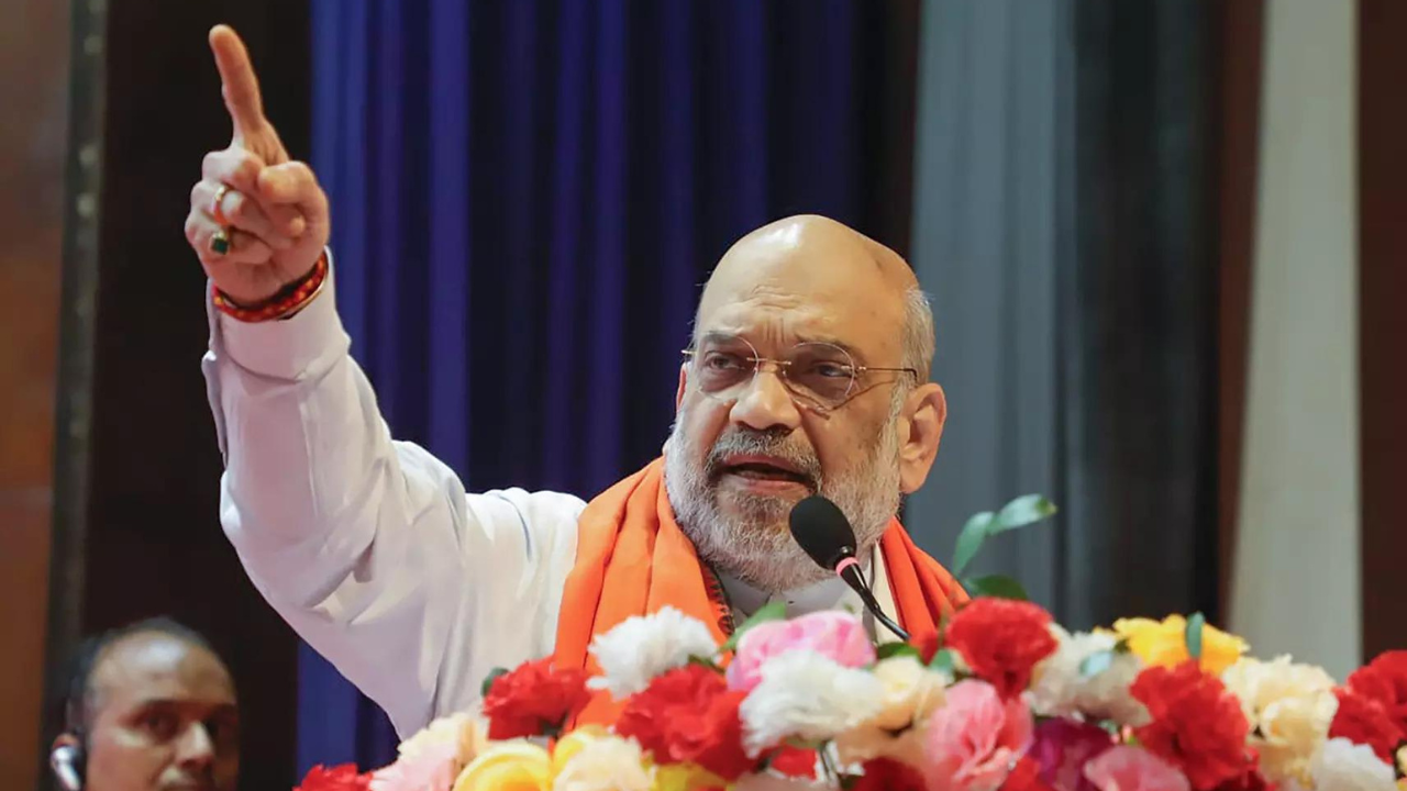 You are currently viewing Sonia’s ‘Rahul Plane’ will crash again: Amit Shah