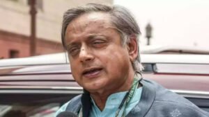 Read more about the article ‘Unconscionable, uninhabitable’: Shashi Tharoor questions if Delhi with ‘hazardous’ pollution should remain capital