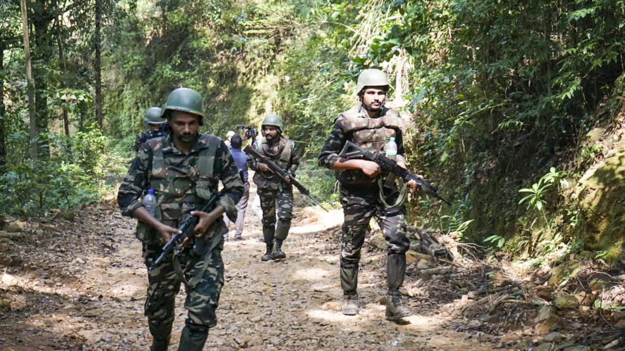You are currently viewing Naxal Vikram, wanted in Karnataka and Kerala, shot dead in Udupi
