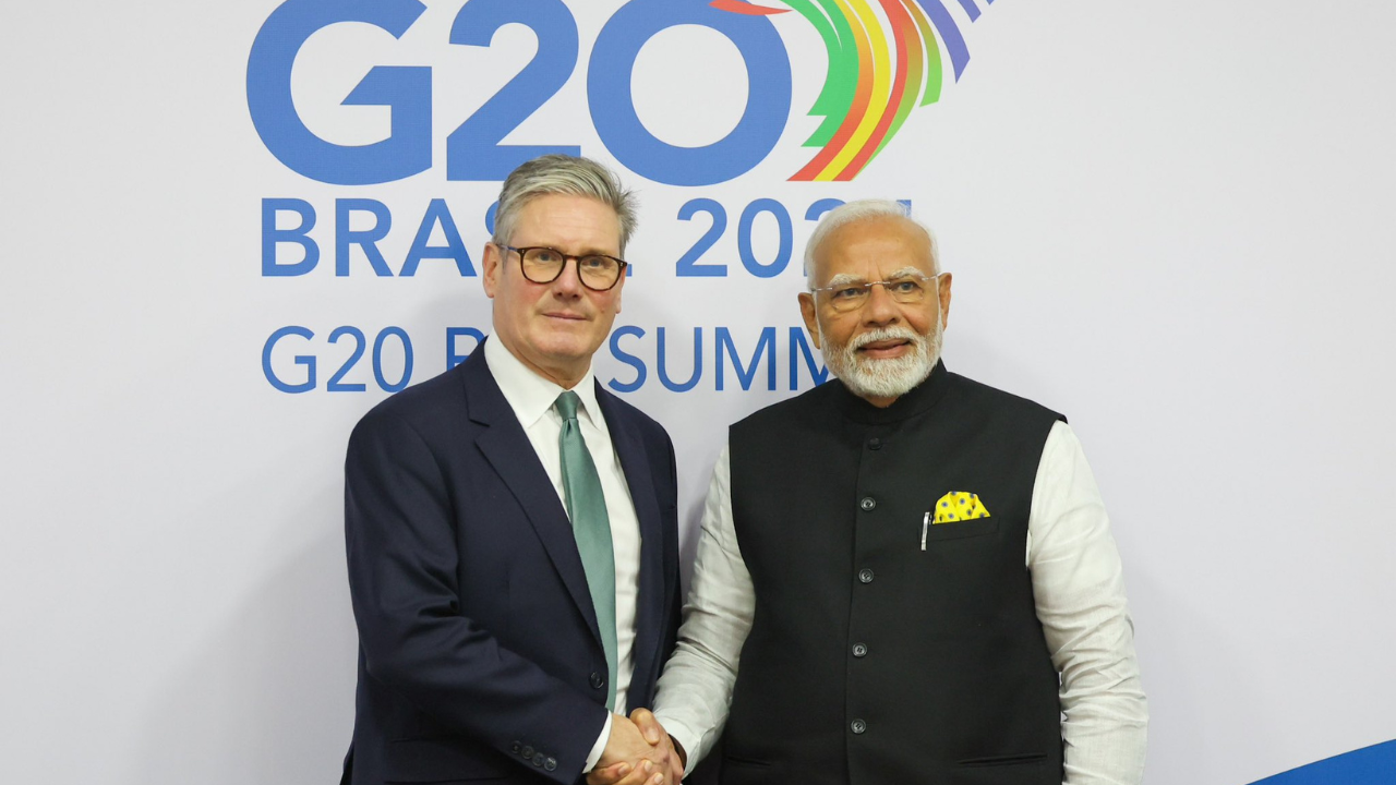 You are currently viewing PM Modi, UK PM Keir Starmer agree to resume India-UK FTA talks