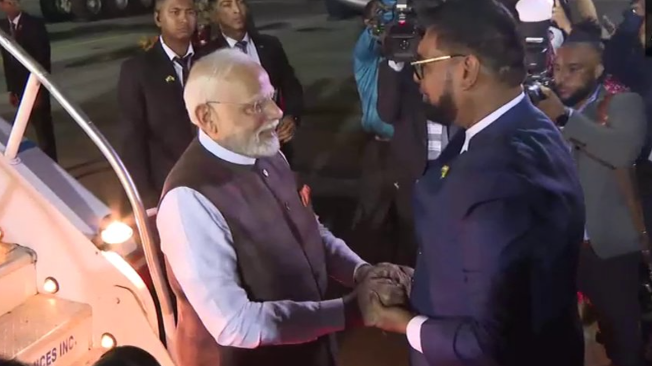 You are currently viewing Modi becomes first Indian PM to visit Guyana in 56 years