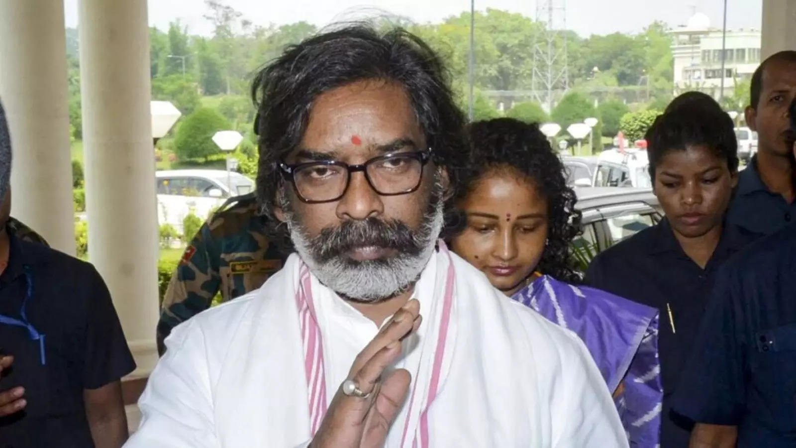 You are currently viewing Hemant Soren’s fight for Jharkhand: Legal woes, political struggles, and a commitment to tribals