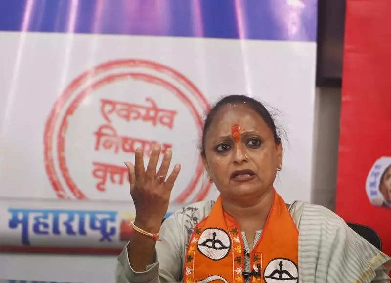 You are currently viewing Second drubbing for Yamini Jadhav after LS defeat