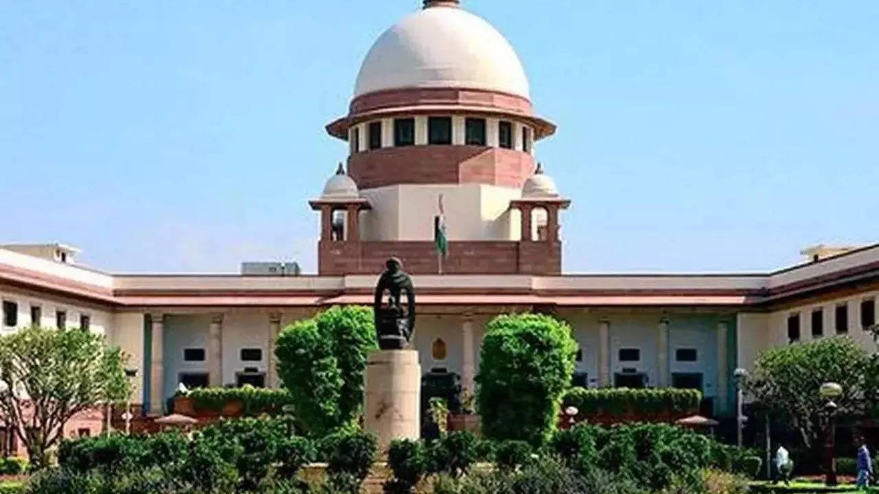 You are currently viewing Supreme Court junks land allotment to judges, MPs and others in Hyderabad