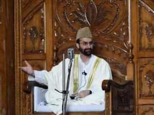 Read more about the article Mirwaiz Farooq writes to Waqf JPC head again, seeks urgent meeting