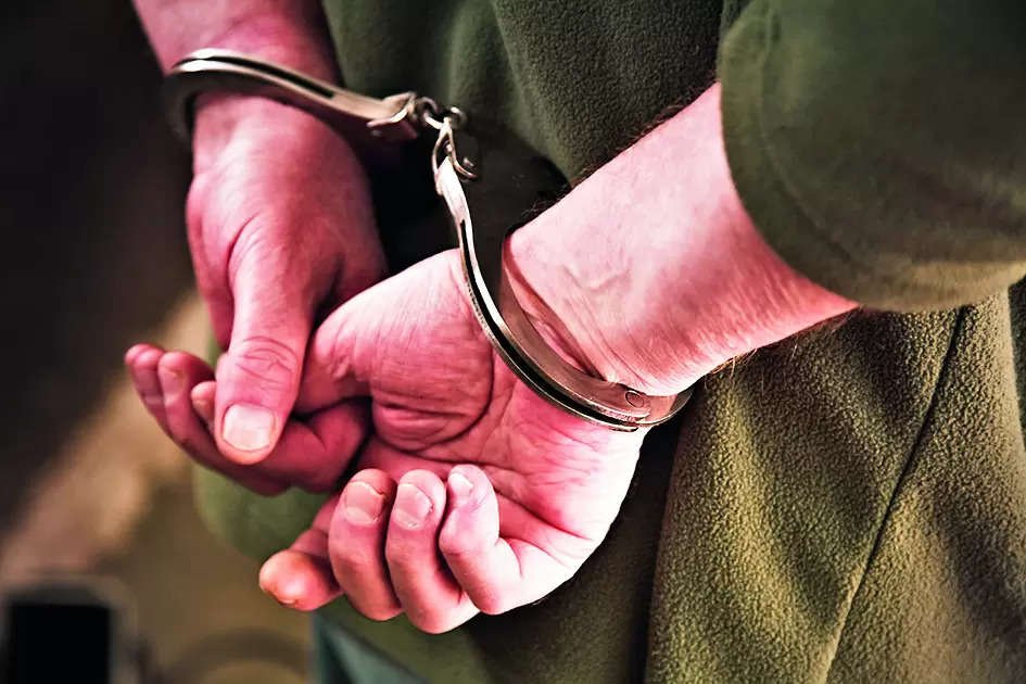You are currently viewing Gujarat ATS nabs man for sharing Coast Guard info with Pakistan