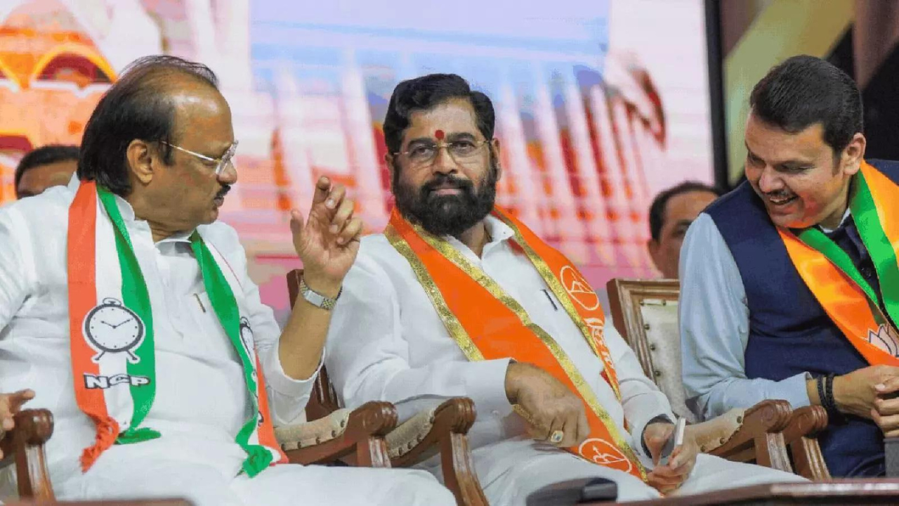 You are currently viewing Maharashtra government formation: CM oath ceremony by December 5, hints Shiv Sena, BJP leaders