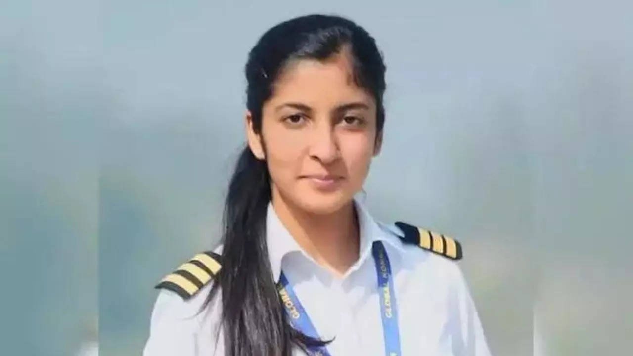 You are currently viewing ‘Sounded happy 15 minutes before suicide’: What we know so far about Air India pilot Srishti Tuli’s death