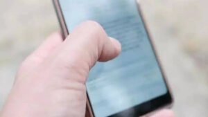 Read more about the article Cyclone Fengal: Puducherry government warns residents of heavy rains via SMS alert