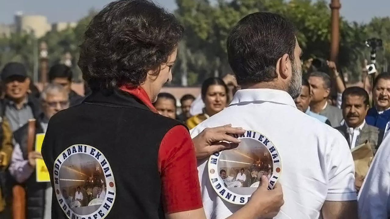 You are currently viewing ‘Modi Adani ek hai’: Opposition parties protest in Parliament over Adani issue