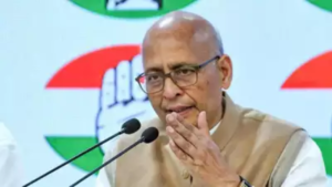 Read more about the article ‘I carry one Rs 500 note when I go to RS’: Abhishek Singhvi reacts to ‘recovery’ of cash from his seat charge