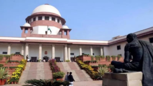 Read more about the article SC frowns at ‘stay and forget orders’ in high courts