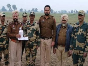 Read more about the article BSF, Punjab Police seize heroin in coordinated border operations across Tarn Taran and Gurdaspur