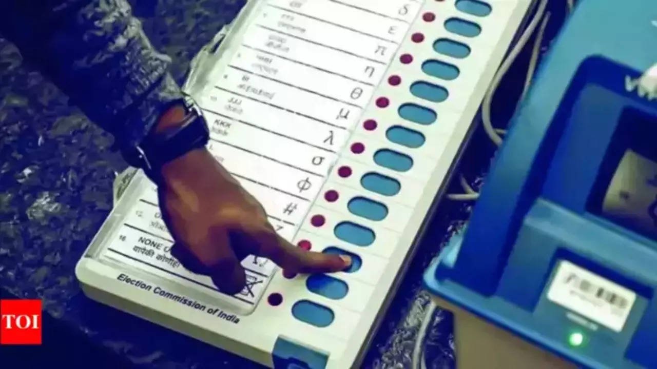 You are currently viewing VVPAT slips in 1,440 machines matched EVM count: Maha chief electoral office