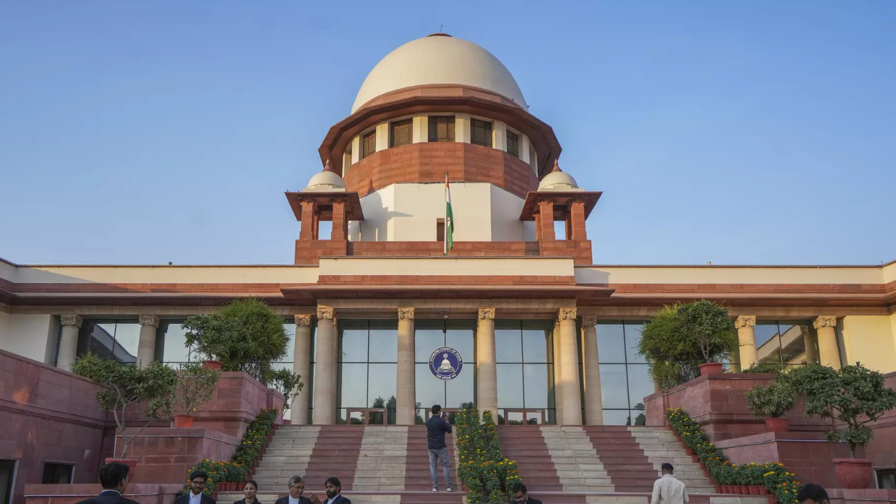 You are currently viewing ‘Be role model for other bar bodies’: SC on women participation in Delhi HC bar association