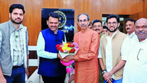Read more about the article Uddhav Thackeray calls on Devendra Fadnavis, seeks Bharat Ratna for Veer Savarkar