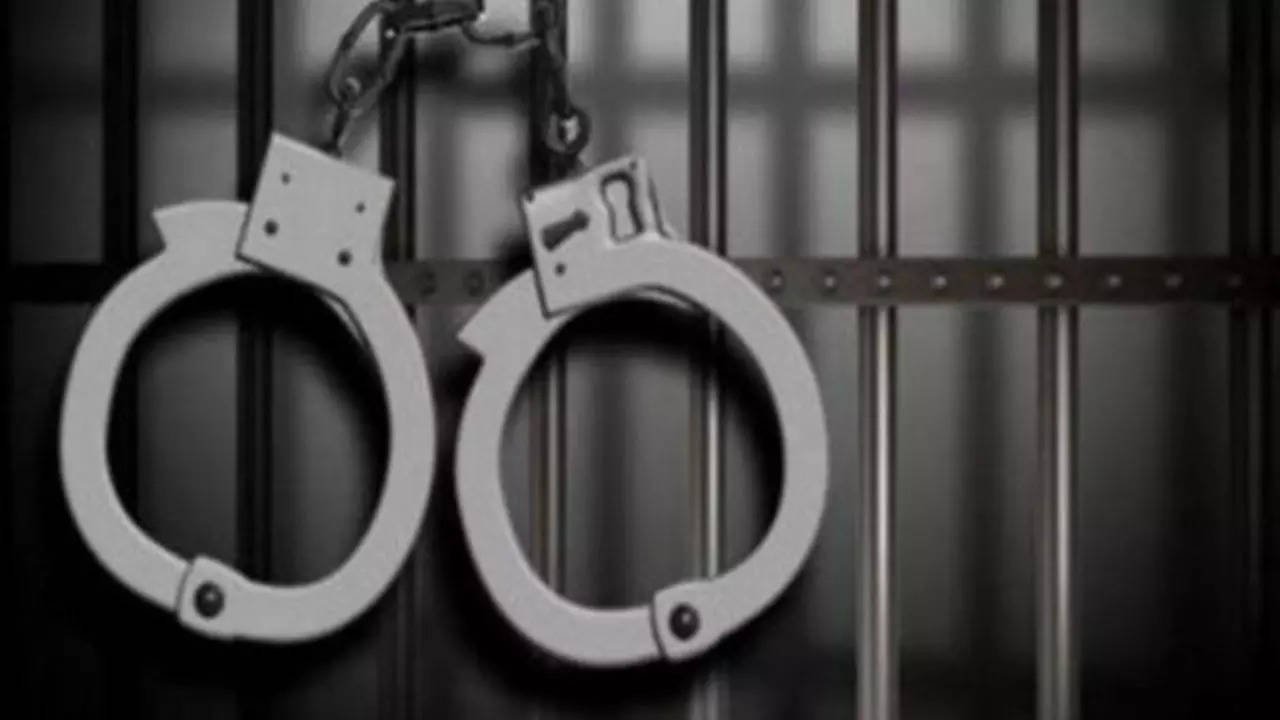 You are currently viewing SP leader held for using abusive language against PM, Shah
