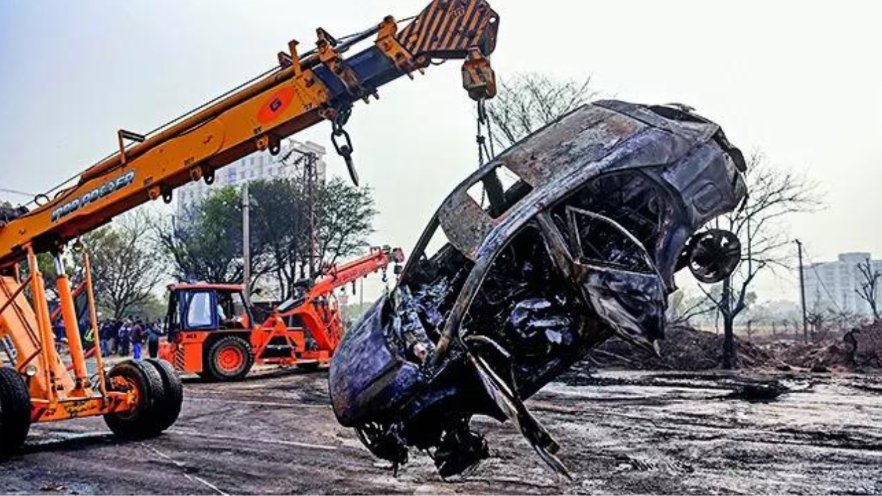 You are currently viewing Ajmer highway blaze: SIT launches manhunt for tanker driver, to probe cause of accident