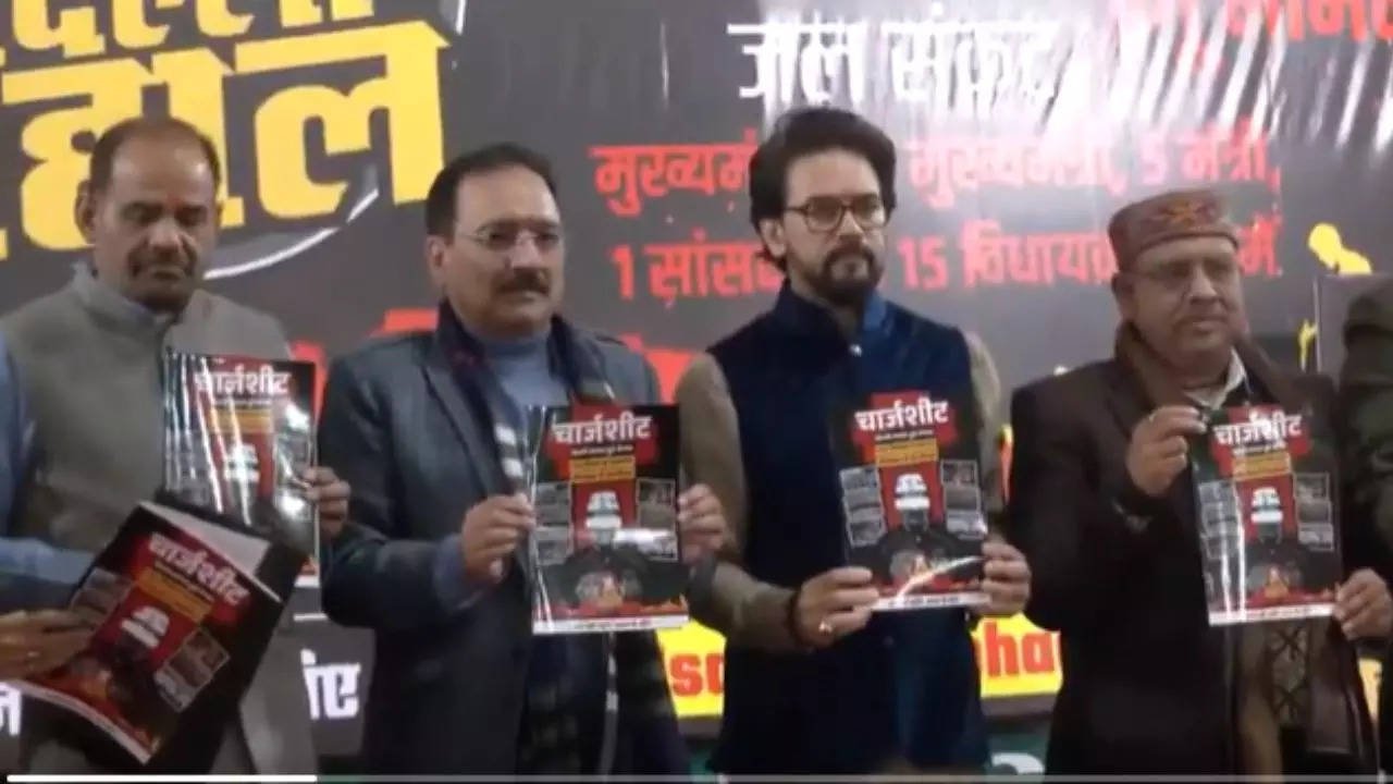 You are currently viewing Delhi polls: BJP releases ‘Aarop Patra’ against AAP govt; Kejriwal reacts