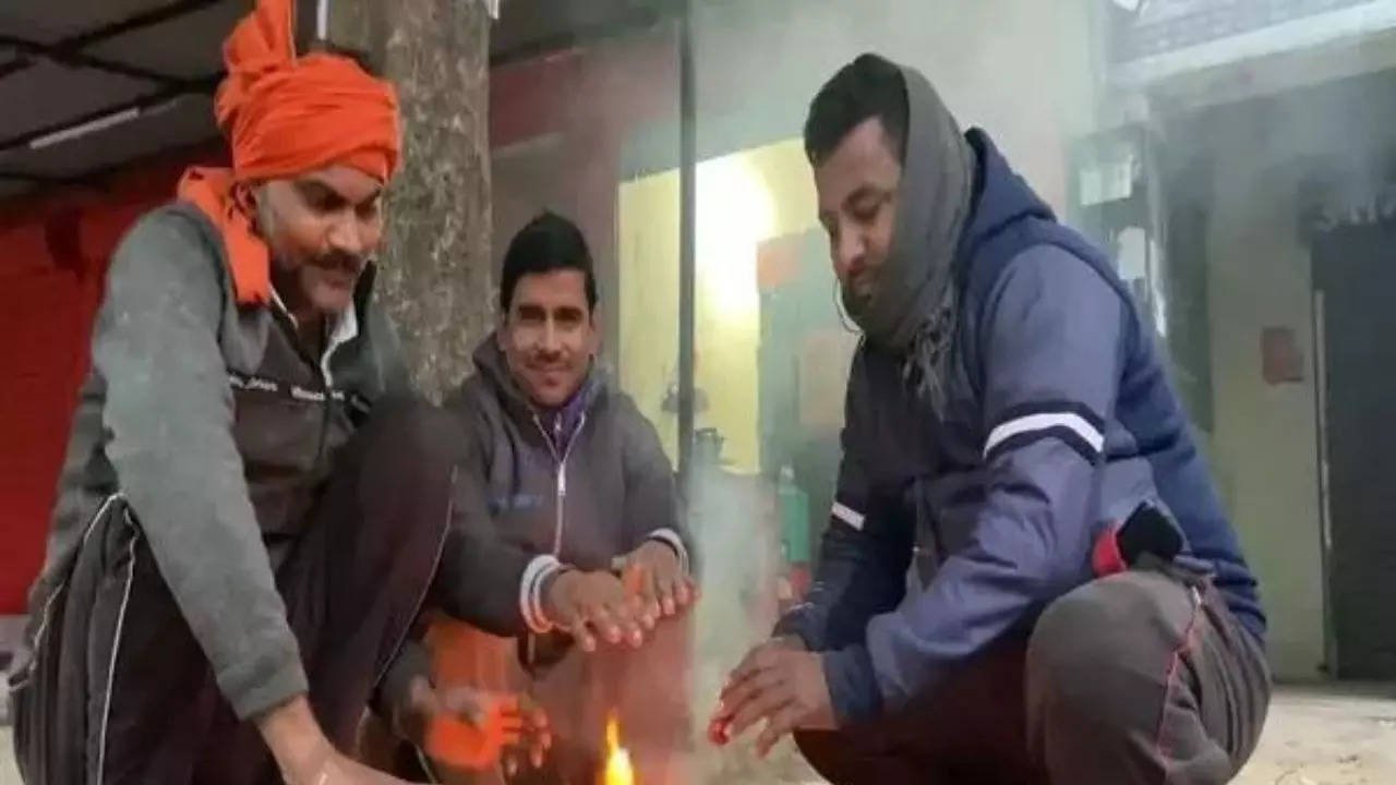 You are currently viewing As mercury plummets, North India battles severe cold