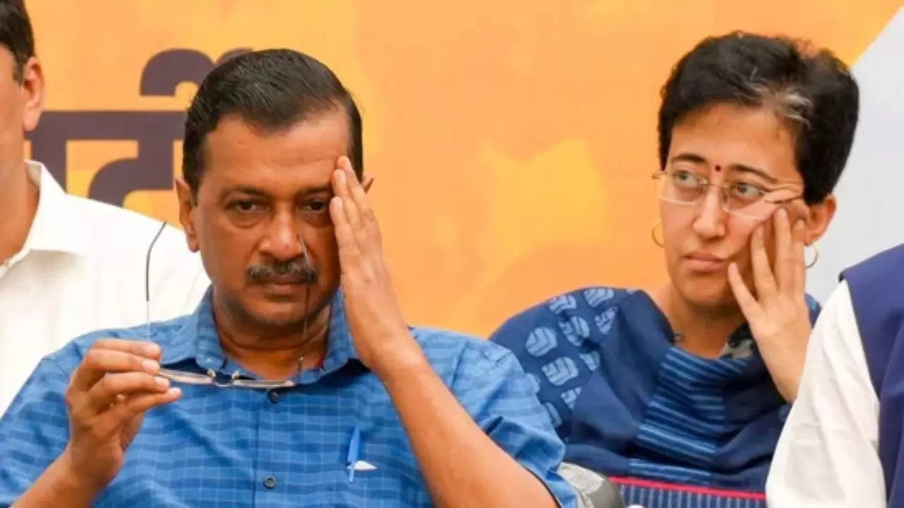 You are currently viewing ‘They have planned to arrest Atishi’: Kejriwal responds to BJP’s criticism on AAP’s welfare schemes
