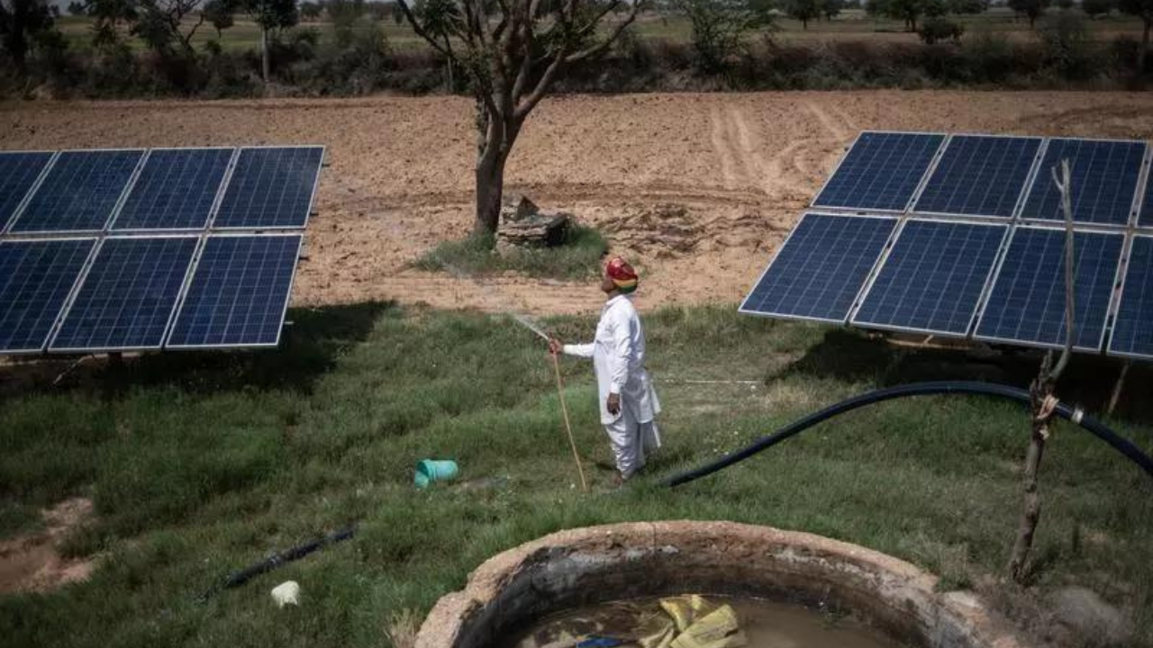 You are currently viewing ‘Help urban flat owners avail solar scheme’