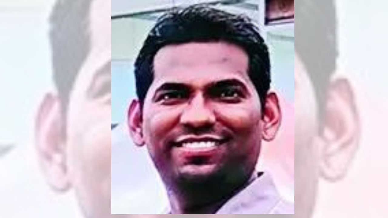 You are currently viewing Men pose as patients, shoot dead doc, 28, at Indore clinic