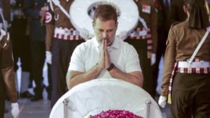 Read more about the article ‘Deference to privacy’: Congress shares why Gandhi family didn’t accompany Manmohan Singh’s kin for immersion of ashes