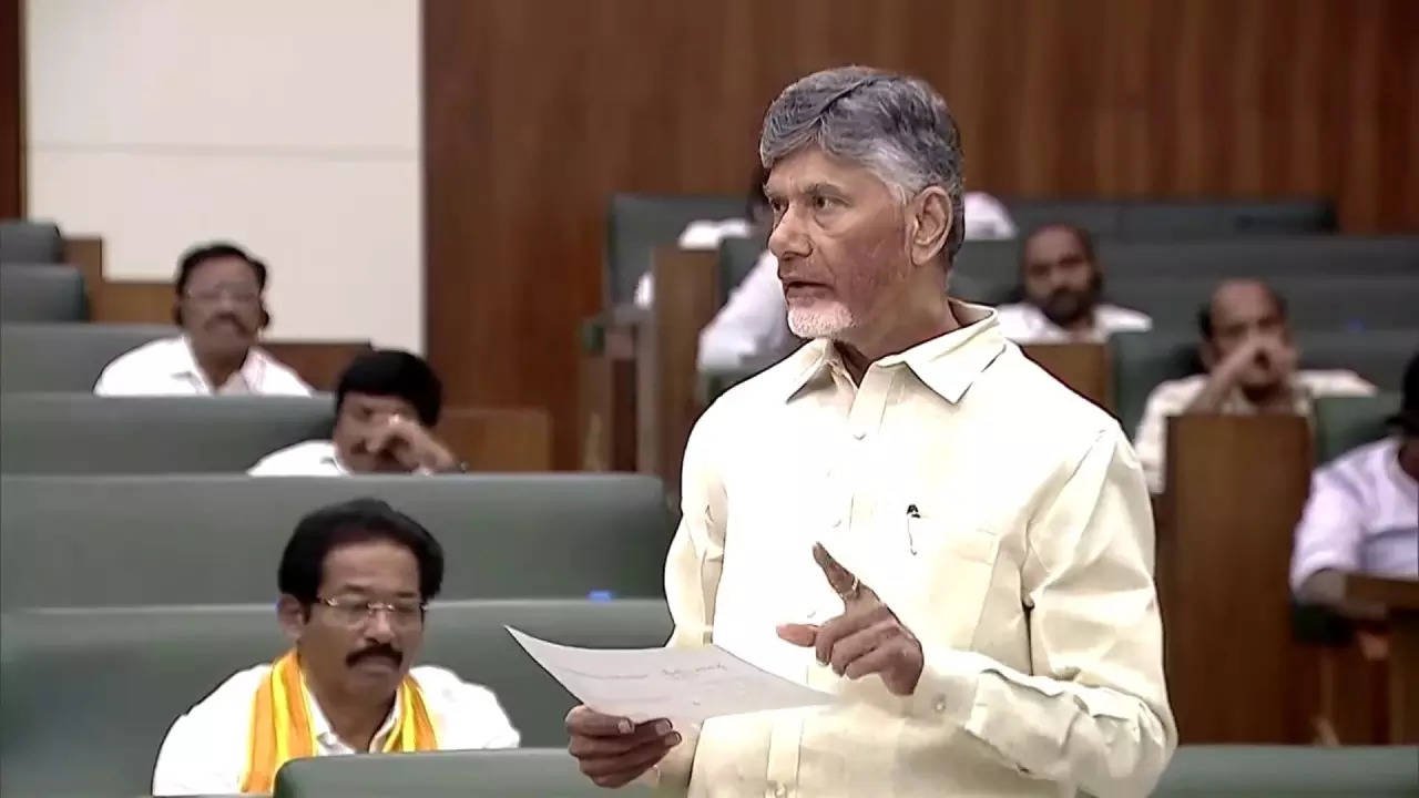 You are currently viewing How Manmohan-era retail firm contributed to Chandrababu Naidu’s Rs 931 crore wealth
