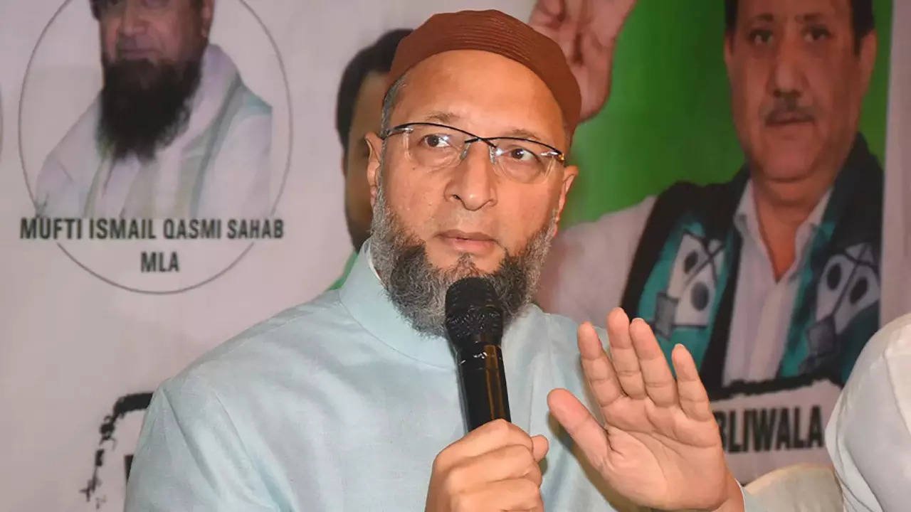 You are currently viewing With Eye On Muslim Votes, Owaisi’s Party Plans To Contest 10-12 Seats