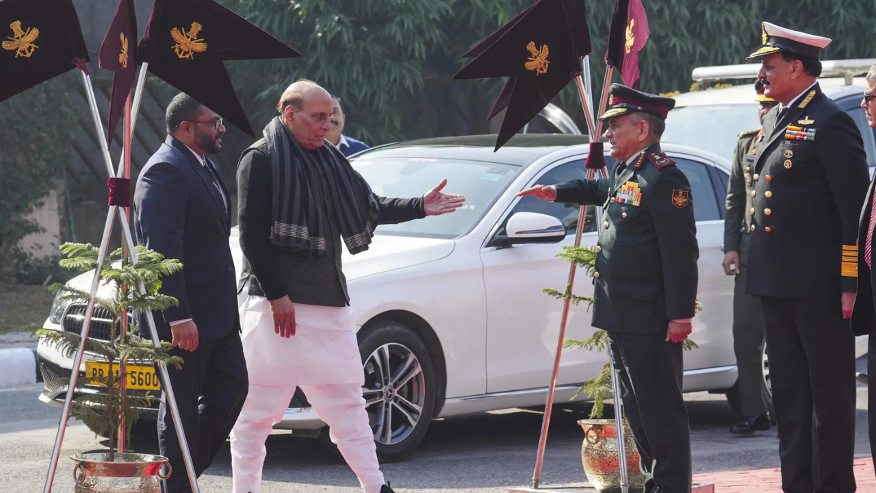 You are currently viewing In reset of ties, Male agrees to steps on defence cooperation