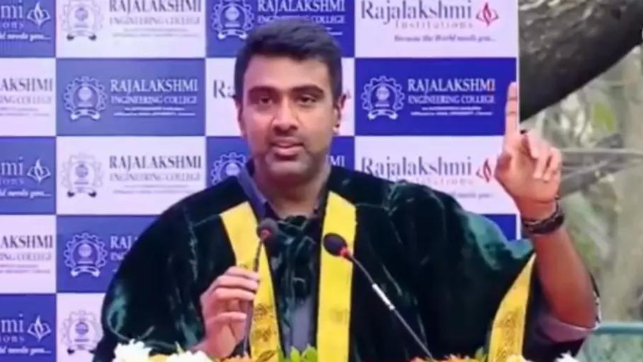 You are currently viewing ‘Hindi is not national language’: Ravichandran Ashwin at college event in Tamil Nadu