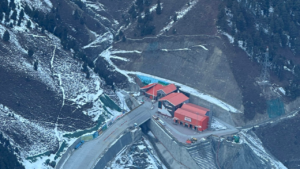 Read more about the article ‘Loved aerial pics, videos!’: PM Modi reacts to J&K CM Omar Abdullah’s tweet ahead of Sonmarg tunnel inauguration