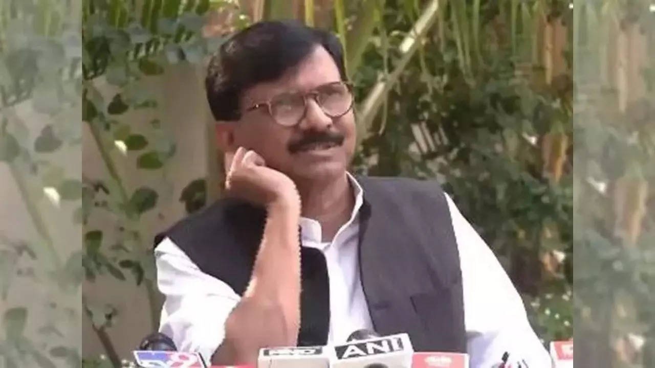 You are currently viewing ‘Responsibility of Congress as elder brother’: Sanjay Raut calls for dialogue in INDIA bloc