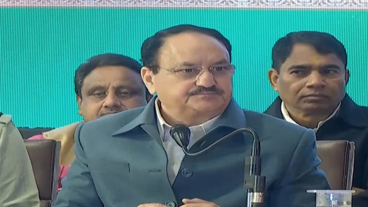 You are currently viewing Delhi assembly elections: BJP’s manifesto promises free cylinder on Holi & Diwali; Rs 21,000 to pregnant women