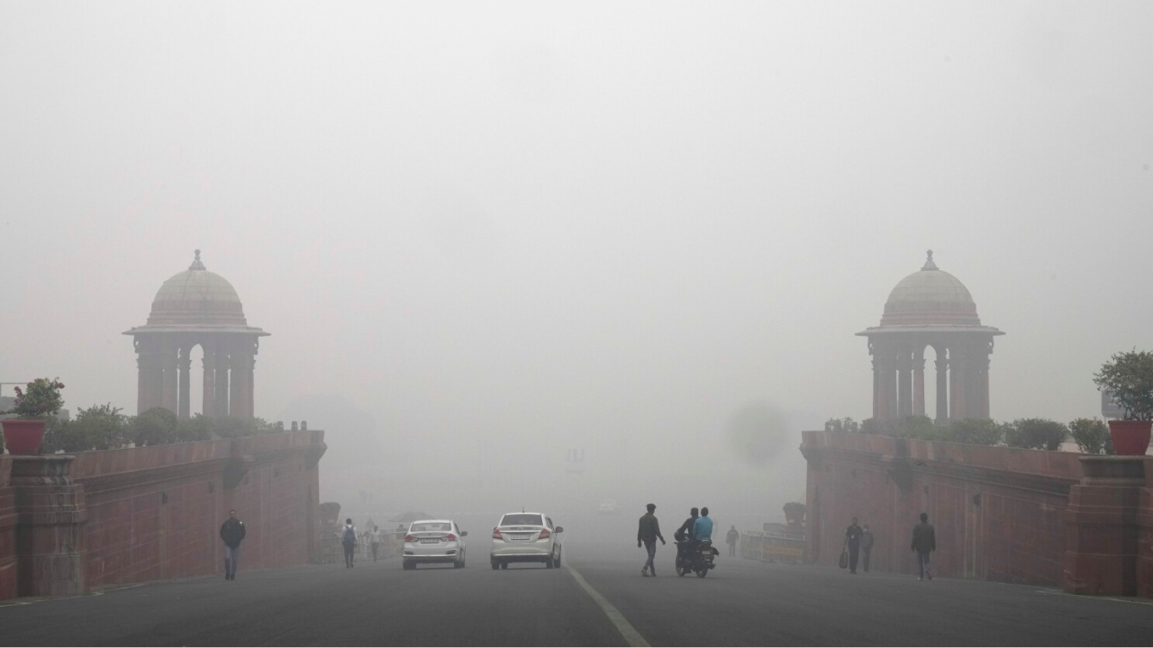 You are currently viewing GRAP 3 curbs revoked in Delhi-NCR amid dip in pollution