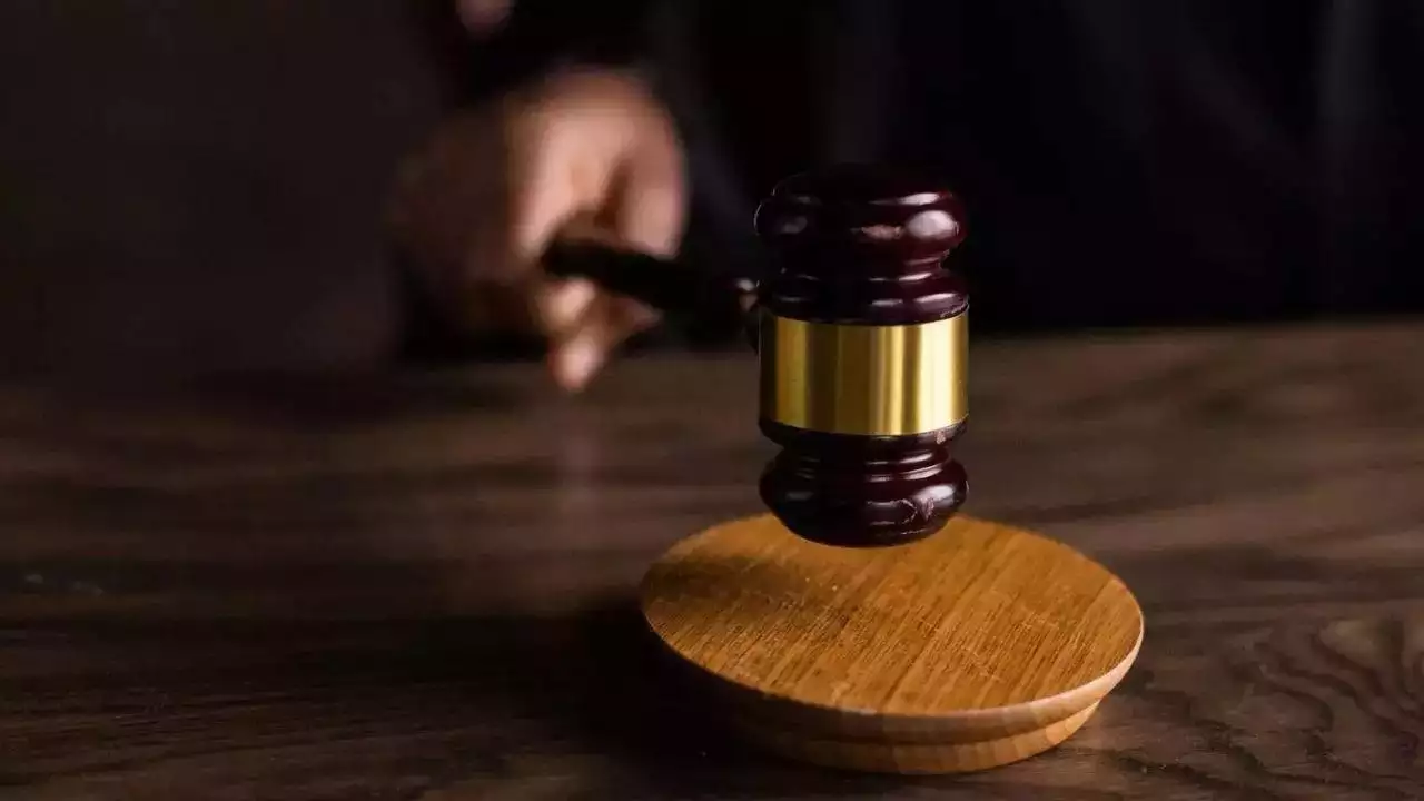 You are currently viewing If hubby doubts chastity sans proof, wife justified in living separately: HC