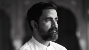 Read more about the article Rs 20,000 loan to luxe legend: Sabyasachi marks 25-year milestone