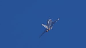 Read more about the article Watch: Indian Air Force’s breathtaking fly-past marks 76th Republic Day celebrations with Rafale, Sukhoi & other aircrafts
