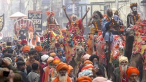 Read more about the article Maha Kumbh: Govt asks airlines to add Prayagraj flights & rein in soaring airfares