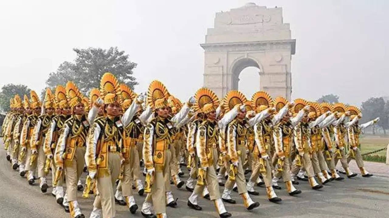 You are currently viewing CISF to establish its 1st women reserve battalion at Nuh, Haryana