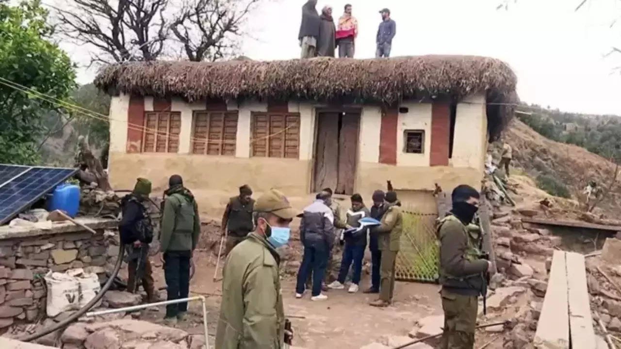 You are currently viewing Rajouri health crisis: Over 80 Badhaal families kept under ‘preventive care’ at isolation centres