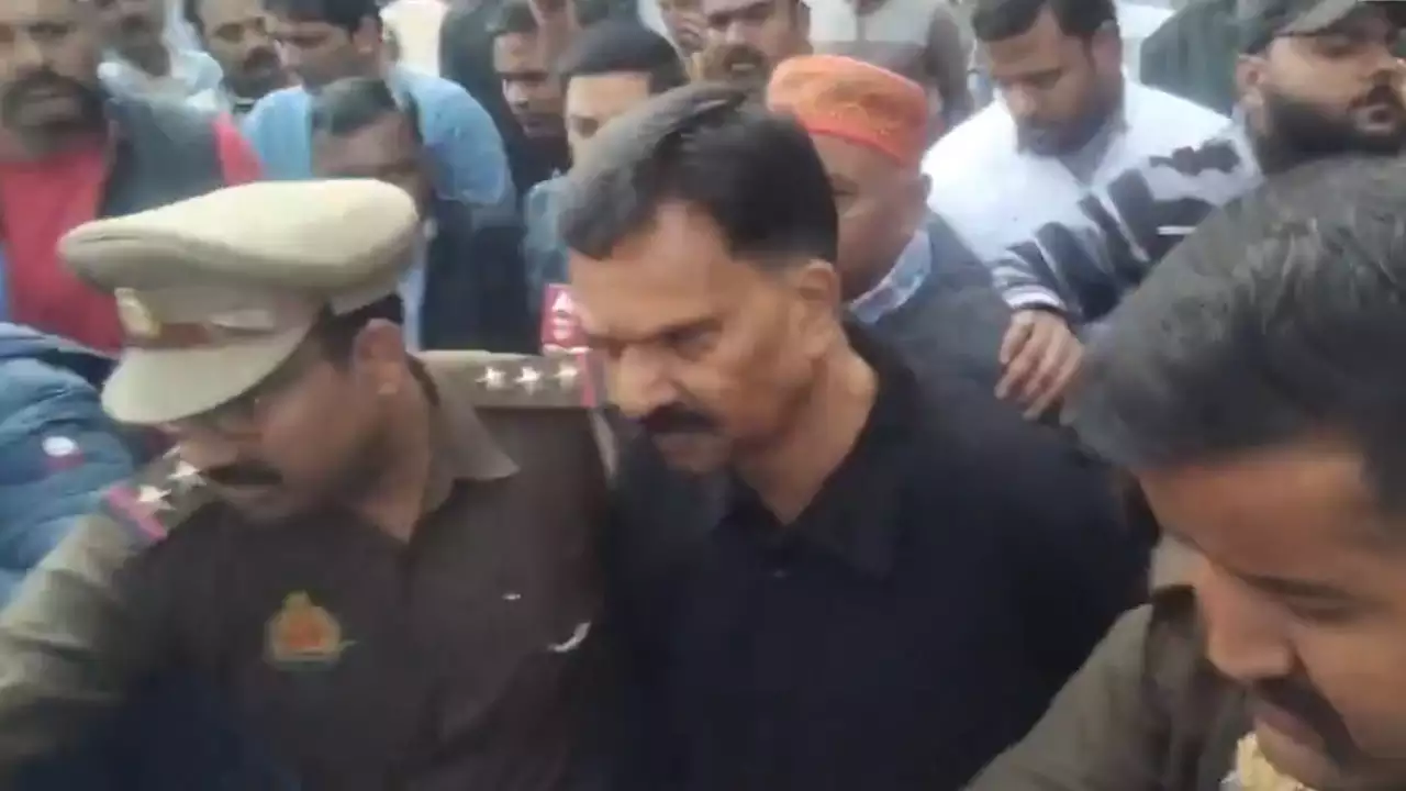 You are currently viewing Uttar Pradesh Congress MP Rakesh Rathore arrested in rape case
